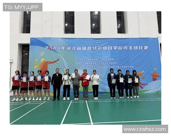 南京羽毛球队与北京羽毛球队赛后复盘分析力量对比与战术探讨